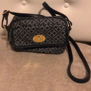 Tommy Hilfiger purse